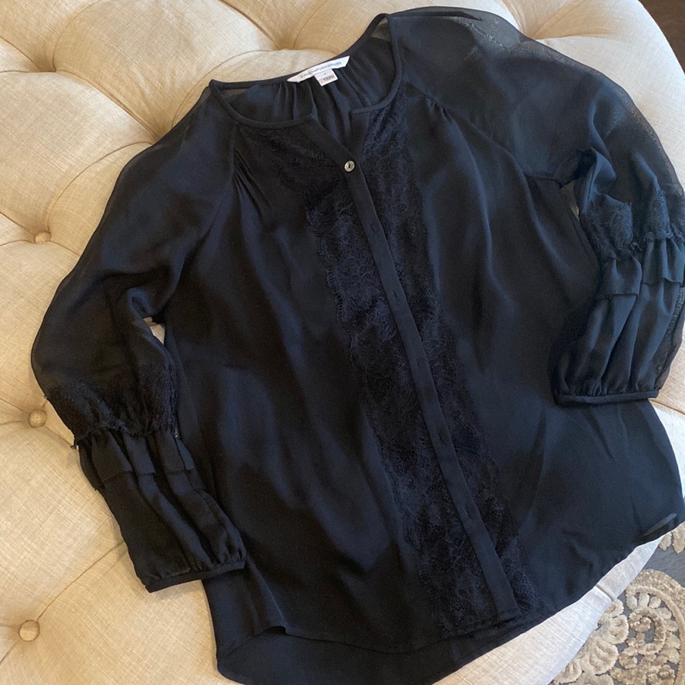 DVF blouse lace/sheer sleeves
